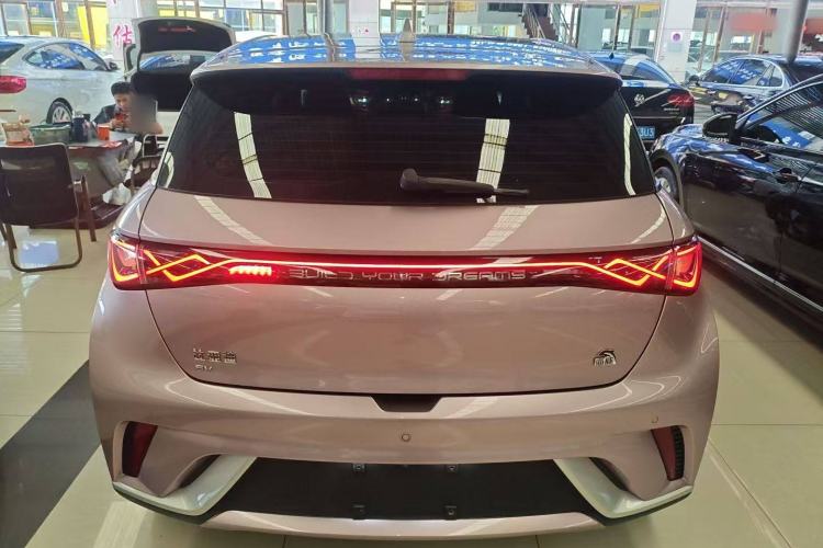 Used BYD Dolphin 2023 420 km Fashion Edition Exterior 3