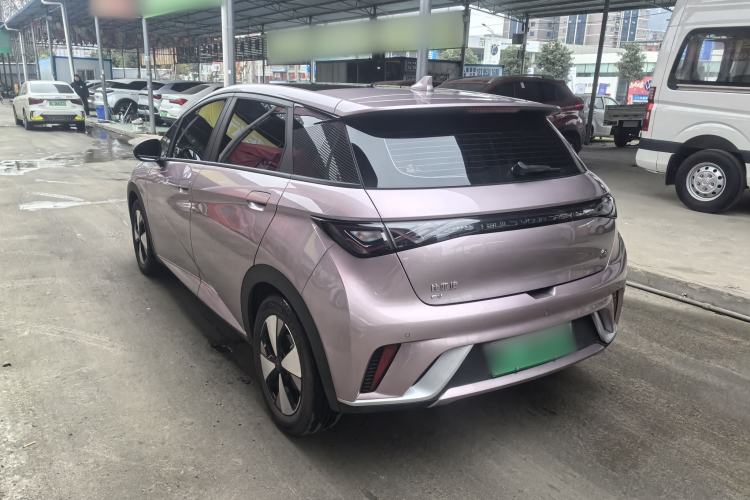 Used BYD Dolphin 2023 420 km Fashion Edition Exterior 4