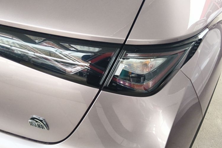 Used BYD Dolphin 2023 420 km Fashion Edition Exterior 5