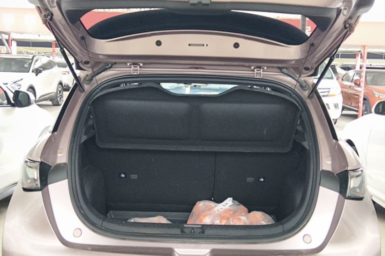 Used BYD Dolphin 2023 420 km Fashion Edition Interior 11