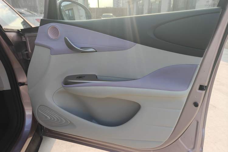 Used BYD Dolphin 2023 420 km Fashion Edition Interior 5