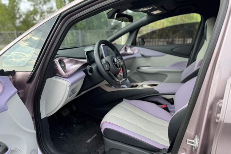 Used BYD Dolphin 2023 420 km Fashion Edition Interior 6