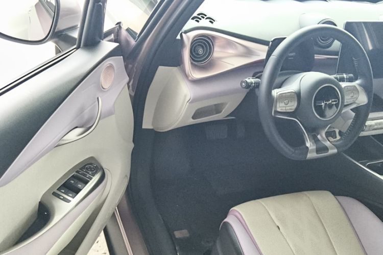 Used BYD Dolphin 2023 420 km Fashion Edition Interior 8
