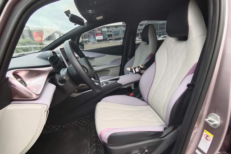 Used BYD Dolphin 2023 420 km Free Version Left Front Seat