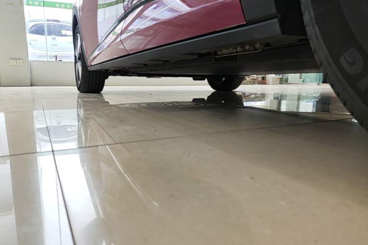 Used BYD Dolphin 2023 420 km Fashion Edition Left Side Sill