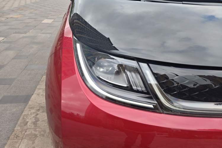 Used BYD Dolphin 2023 500 000th Anniversary Edition Plus Right Front Headlight