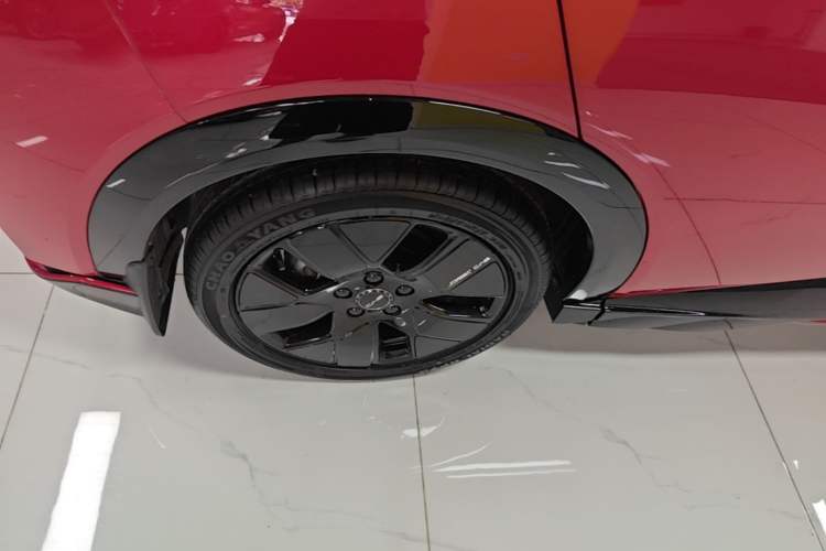 Used BYD Dolphin 2023 500 000th Anniversary Edition Plus Right Rear Wheel Hub