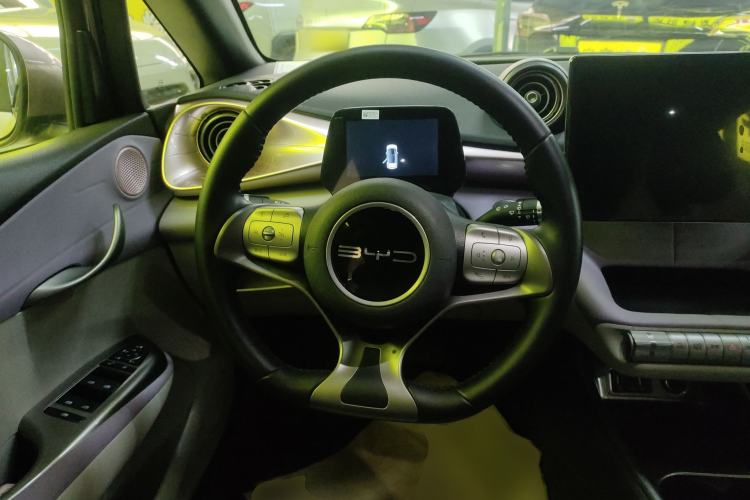 Used BYD Dolphin 2023 420 km Fashion Edition Steering Wheel