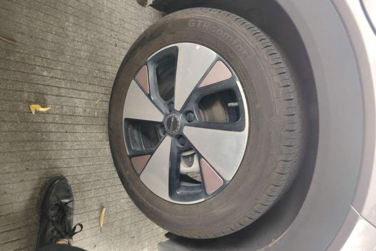 Used BYD Dolphin 2023 420 km Fashion Edition Right Front Wheel Hub
