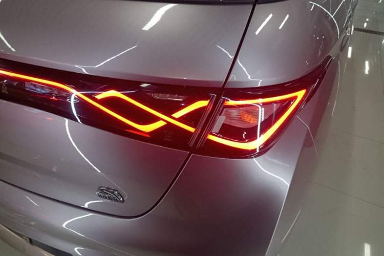 Used BYD Dolphin 2023 420 km Fashion Edition Right Rear Taillight