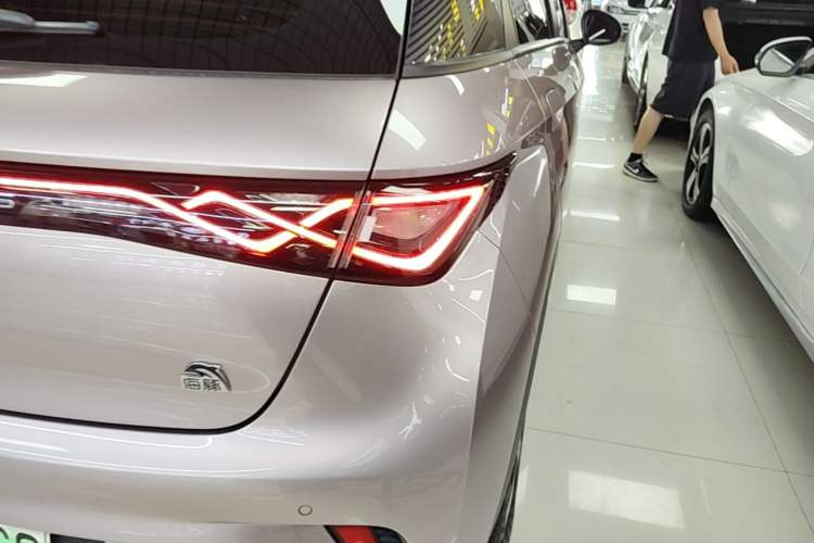 Used BYD Dolphin 2023 420 km Free Version Right Rear Taillight