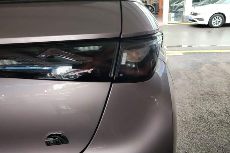 Used BYD Dolphin 2023 420 km Free Version Right Rear Taillight
