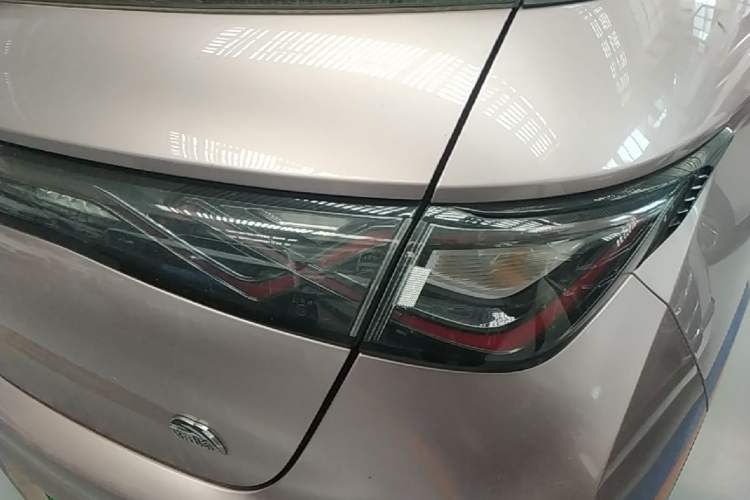 Used BYD Dolphin 2023 420 km Free Version Right Rear Taillight