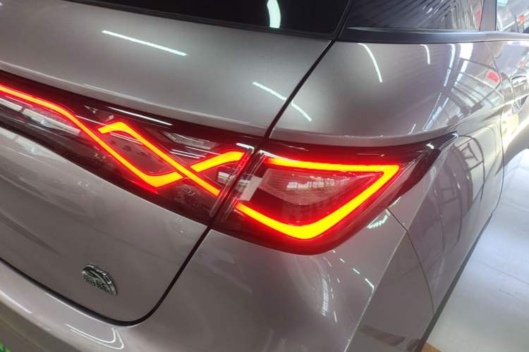 Used BYD Dolphin 2023 420 km Fashion Edition Right Rear Taillight