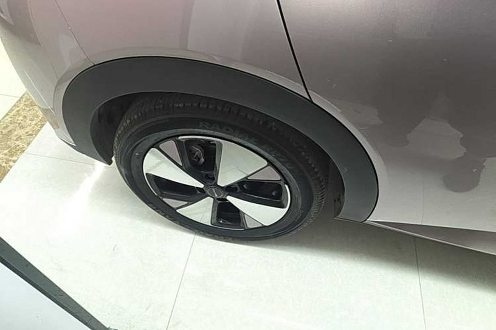 Used BYD Dolphin 2023 420 km Free Version Right Rear Wheel Hub