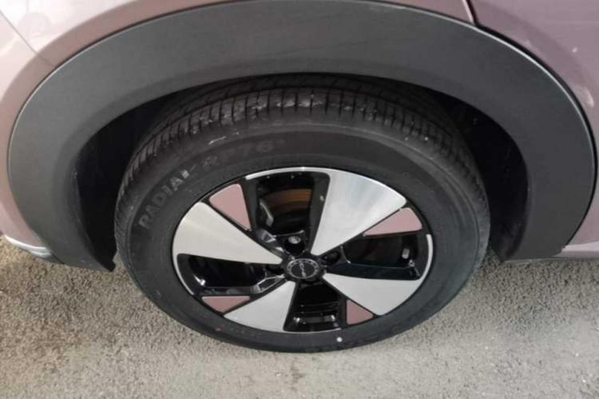 Used BYD Dolphin 2023 420 km Free Version Right Rear Wheel Hub