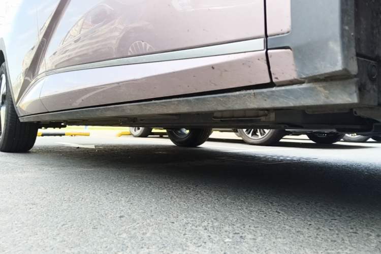 Used BYD Dolphin 2023 420 km Free Version Right Side Sill