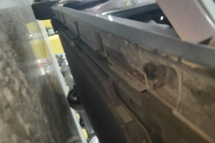 Used BYD Dolphin 2023 420 km Fashion Edition Right Side Sill