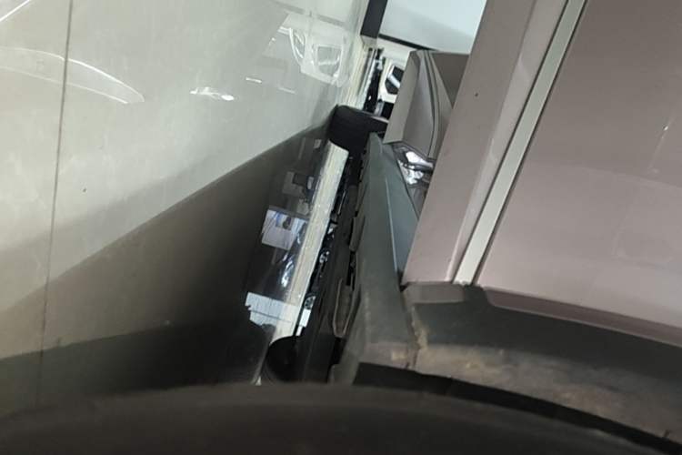 Used BYD Dolphin 2023 420 km Free Version Right Side Sill
