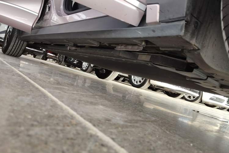 Used BYD Dolphin 2023 420 km Fashion Edition Right Side Sill