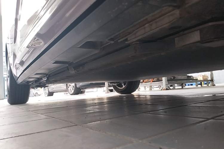 Used BYD Dolphin 2023 420 km Fashion Edition Right Side Sill