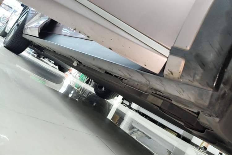 Used BYD Dolphin 2023 420 km Free Version Right Side Sill