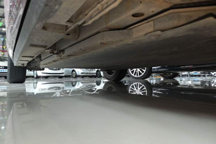 Used BYD Dolphin 2023 420 km Fashion Edition Right Side Sill