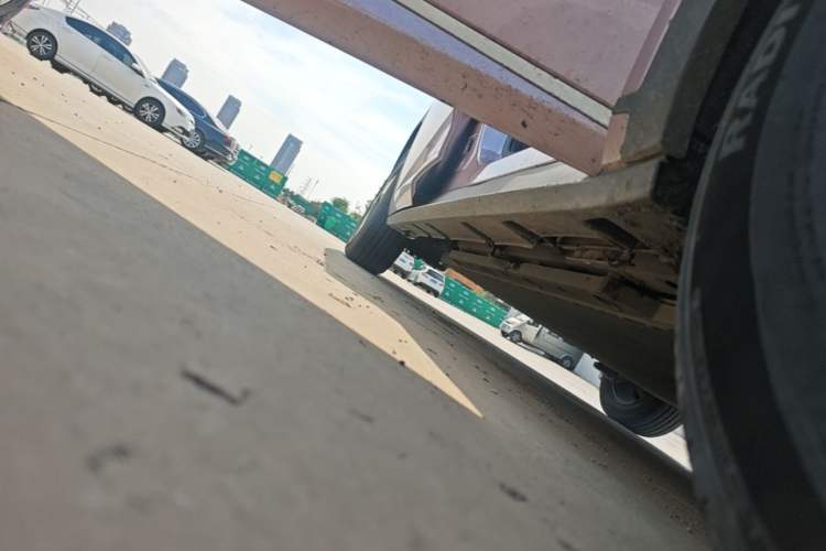 Used BYD Dolphin 2023 420 km Fashion Edition Right Side Sill