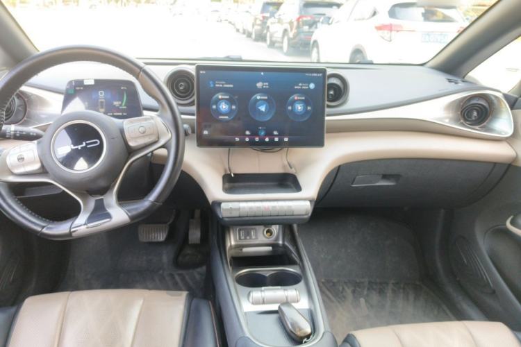 Used BYD Dolphin 2023 420 km Free Version Center Console