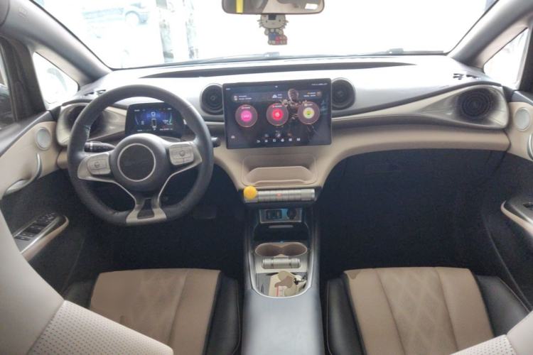 Used BYD Dolphin 2023 420 km Fashion Edition Center Console