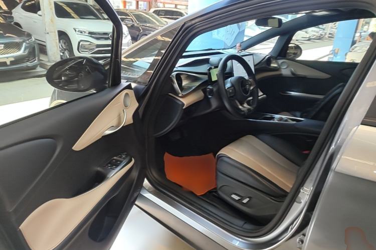 Used BYD Dolphin 2023 420 km Fashion Edition Driver Seat