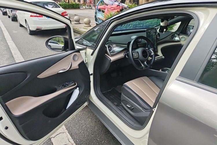 Used BYD Dolphin 2023 420 km Fashion Edition Driver Seat