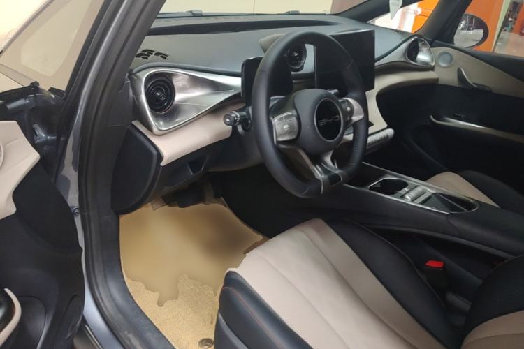 Used BYD Dolphin 2023 420 km Free Version Driver Seat