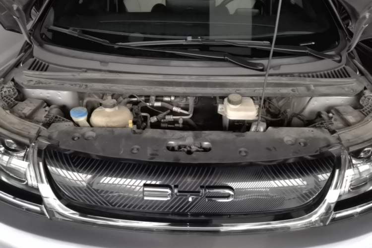 Used BYD Dolphin 2023 420 km Fashion Edition Engine Bay
