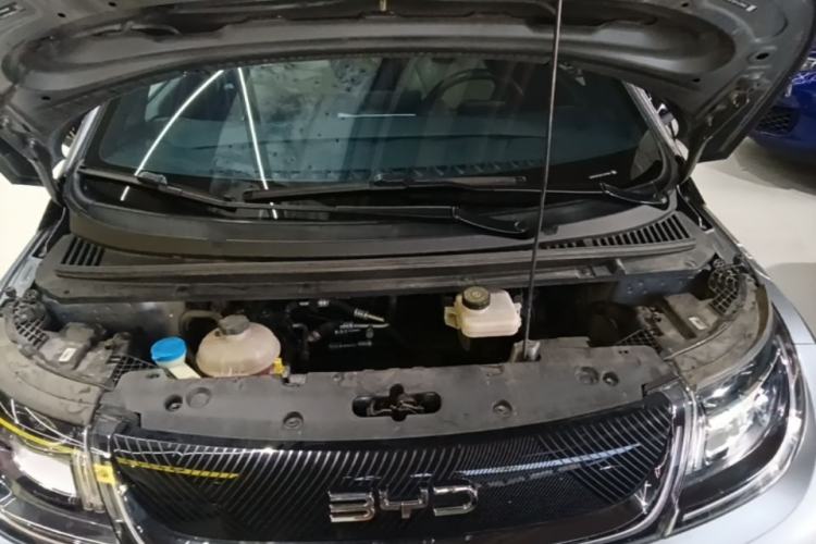Used BYD Dolphin 2023 420 km Fashion Edition Engine Bay