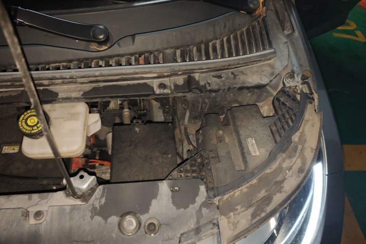 Used BYD Dolphin 2023 420 km Fashion Edition Engine Bay Left