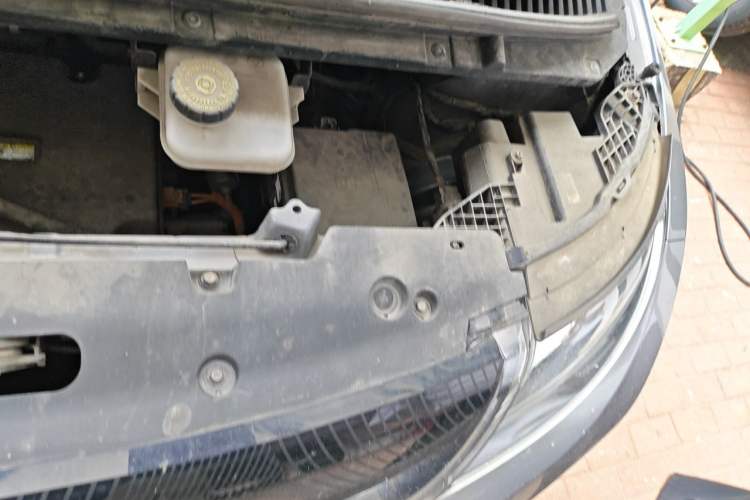 Used BYD Dolphin 2023 420 km Fashion Edition Engine Bay Left