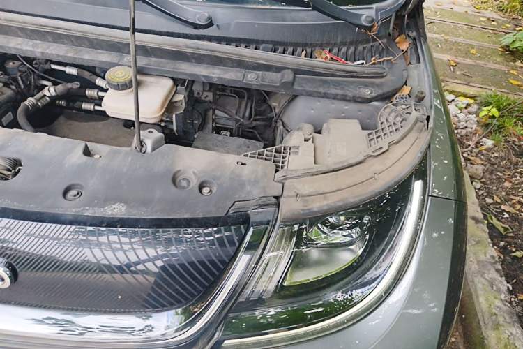 Used BYD Dolphin 2023 420 km Fashion Edition Engine Bay Left