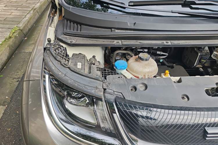 Used BYD Dolphin 2023 420 km Fashion Edition Engine Bay Right