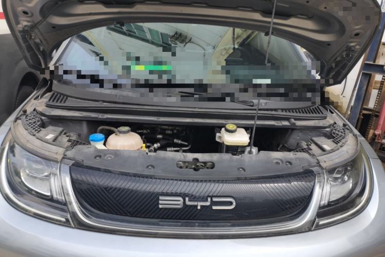 Used BYD Dolphin 2023 420 km Fashion Edition Engine Bay