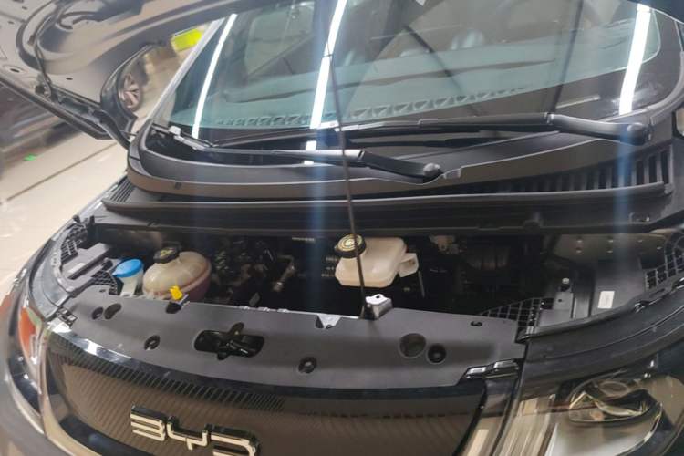 Used BYD Dolphin 2023 420 km Free Version Engine Bay