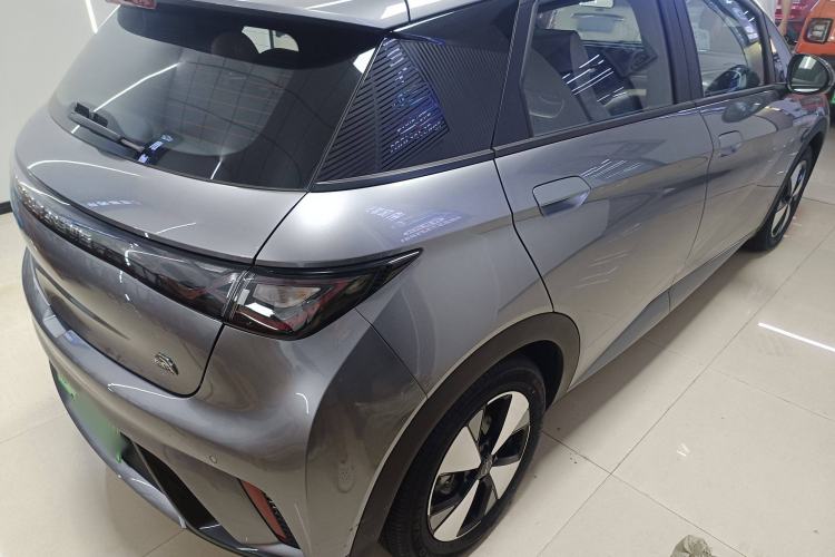 Used BYD Dolphin 2023 420 km Fashion Edition Exterior 3