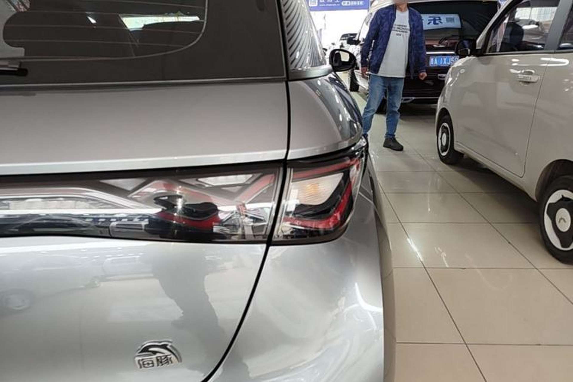 Used BYD Dolphin 2023 420 km Fashion Edition Exterior 3