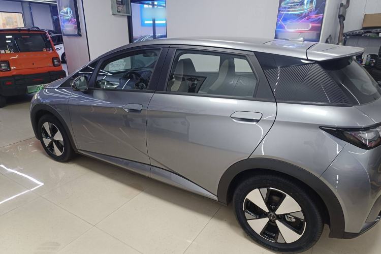 Used BYD Dolphin 2023 420 km Fashion Edition Exterior 5