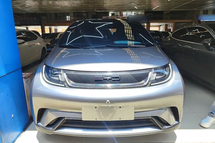 Used BYD Dolphin 2023 420 km Fashion Edition Front