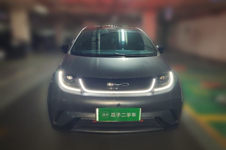 Used BYD Dolphin 2023 420 km Fashion Edition Front