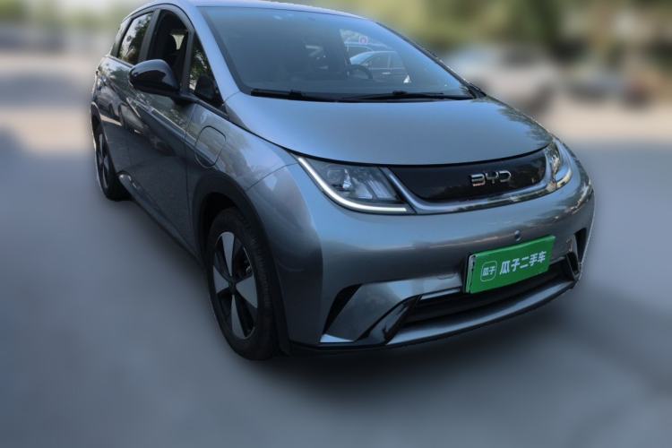 Used BYD Dolphin 2023 420 km Free Version Front Right 45 Deg