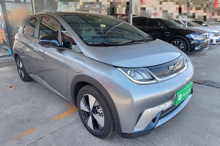 Used BYD Dolphin 2023 420 km Fashion Edition Front Right 45 Deg