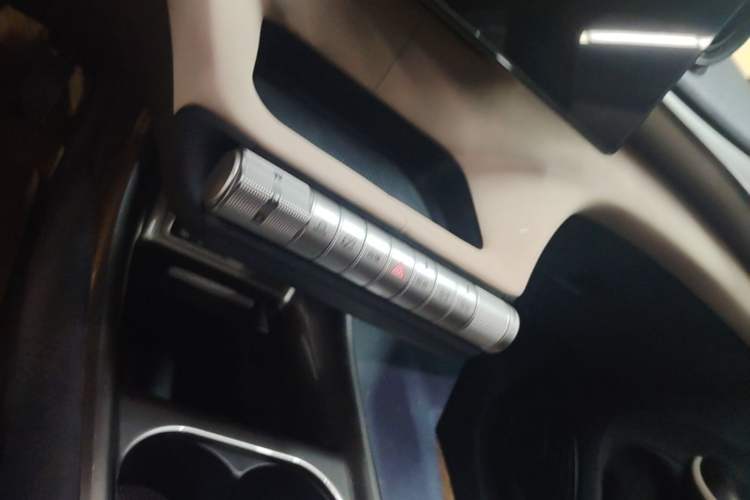 Used BYD Dolphin 2023 420 km Free Version Gear Lever