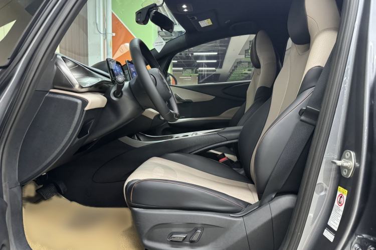 Used BYD Dolphin 2023 420 km Free Version Interior 2